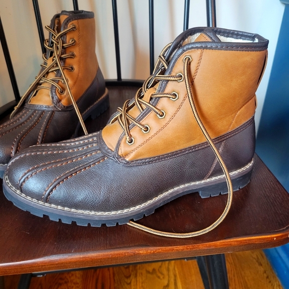 Madden Duck Boots Men's Size 10 - Picture 2 of 5